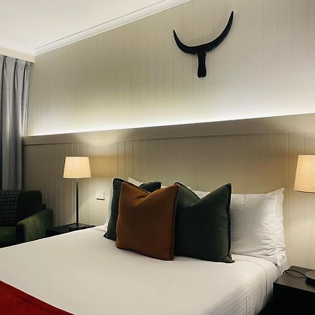 The Black Bull Motel Traralgon Bagian luar foto