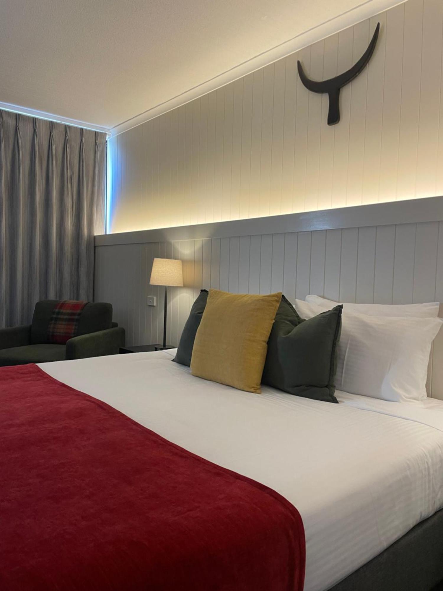 The Black Bull Motel Traralgon Ruang foto